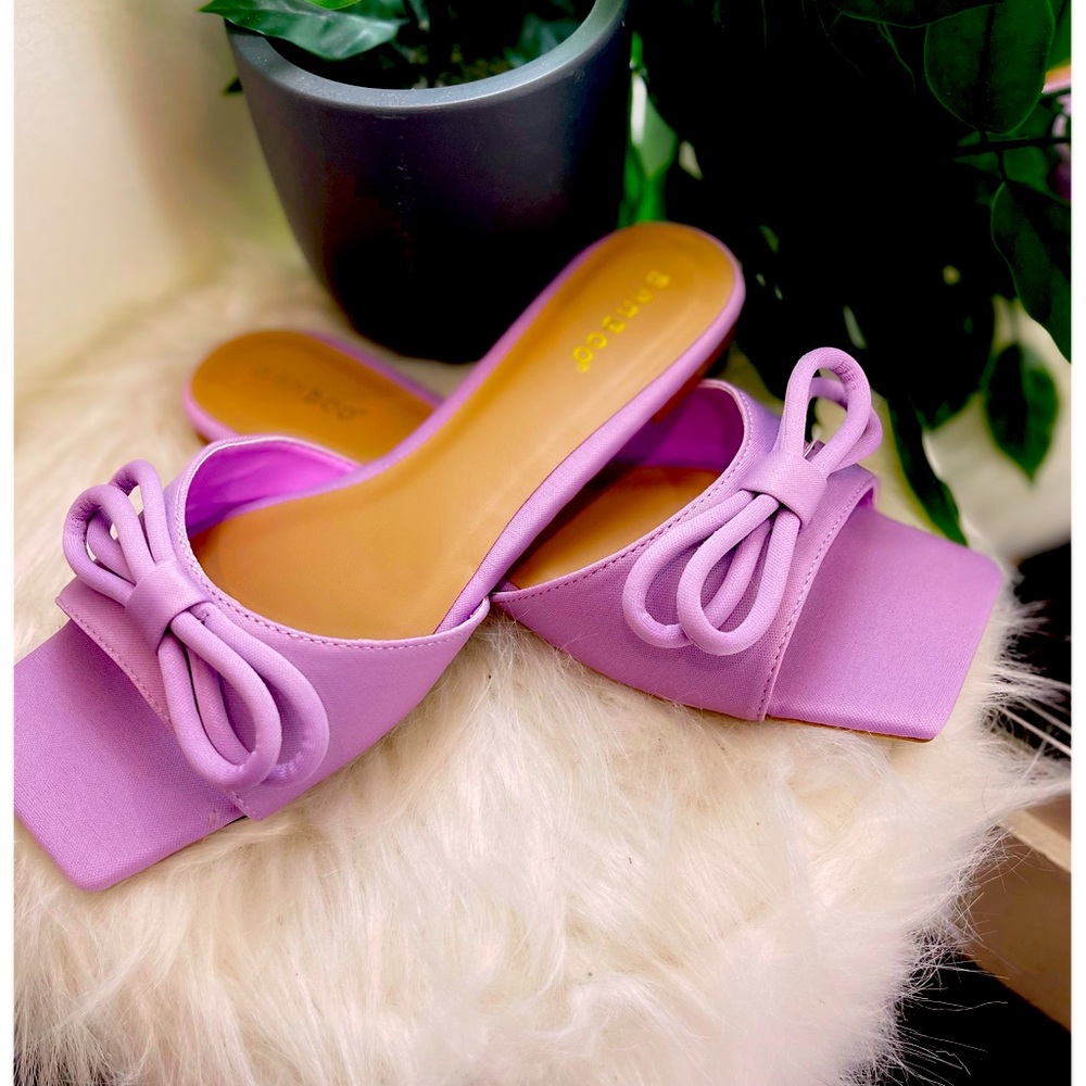 Leah Bow Lavender Sandal